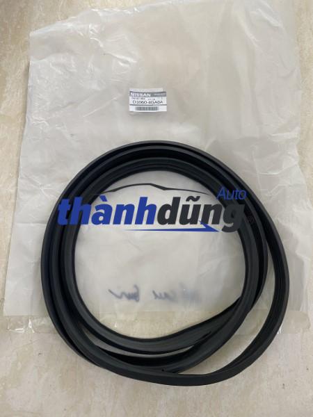 GIOĂNG CỐP HẬU NISSAN SUNNY 2017