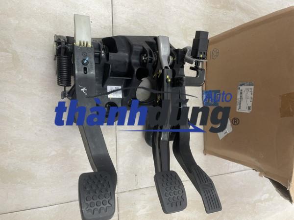 BÀN ĐẠP CHÂN GA CHEVROLET SPARK 2012-2016