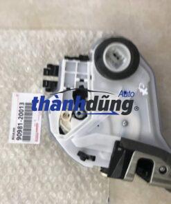 Ổ NGẬM KHÓA CỬA SAU TOYOTA FORTUNER 2012