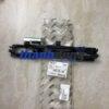 XƯƠNG ĐỠ TAY MỞ CỬA NGOÀI ISUZU DMAX 2013 | 898176471