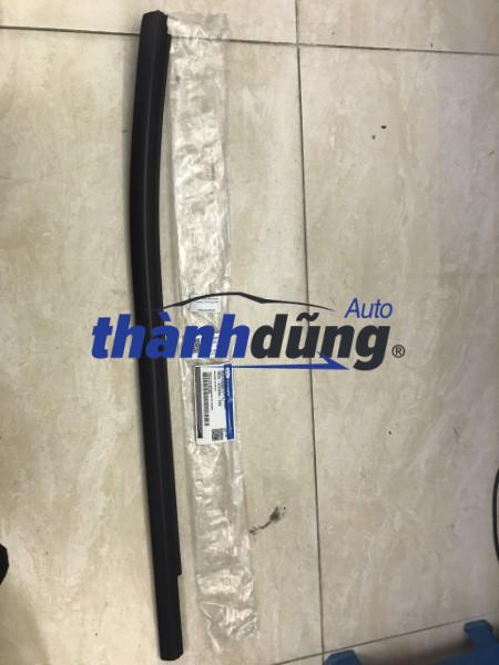 NẸP CHÂN KÍNH TRƯỚC PHẢI XE FORD RANGER | AB3926201A38AE - Ảnh 2