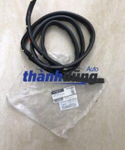 cao su nẹp nóc xe nissan qashqai 2012 | 768432fl0aa098