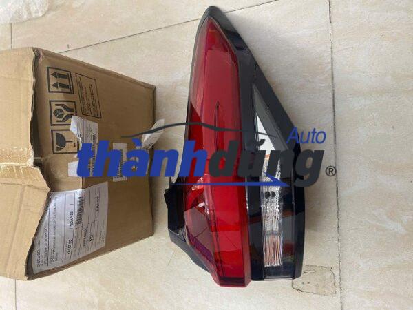 đèn hậu ngoài trái toyota innova 2023 | 81561vt050