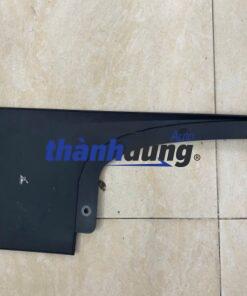 chắn bùn bánh sau trái mazda bt50 | 1d0251870a