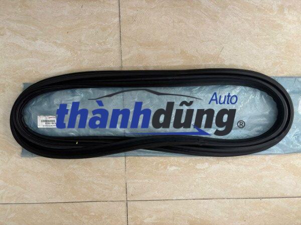 ron cốp hậu toyota innova 2.0 2007 | 67881-0k020