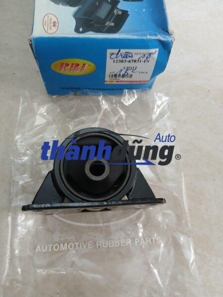 chân máy sau toyota hiace 2006 | 1230367031