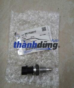 công tắc đèn lùi (báo de) daewoo magnus 2000-2005 | 96192077