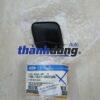 nắp vòi rửa đèn pha xe ford focus 2016 | f1eb13l018aaxuaa