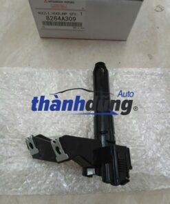 vòi rửa đèn pha mitsubishi outlander premium | 8264a309
