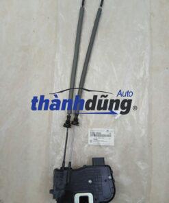 khóa ngậm cửa trước rh hyundai sonata 2013 | 813203s000