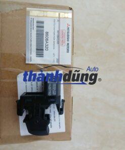 công tắc lên kính xe mitsubishi attrage 2017-2024 | 8608a320